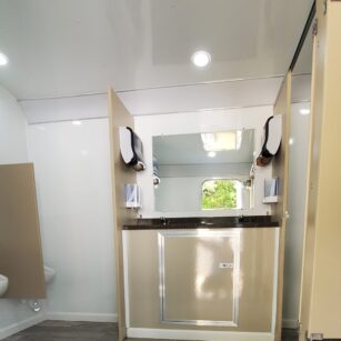 Interiors gallery image 4